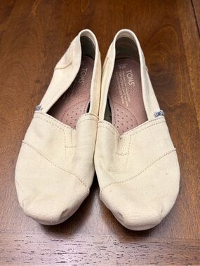 Toms Women’s Alpargata Classic Slip-On Cream